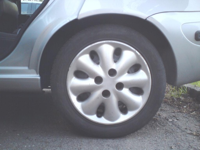 Po - plný kufr a nádrž půlka.JPG