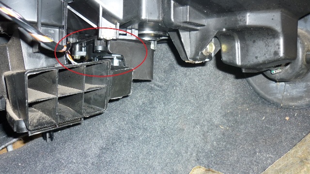 motorček zmiešavacej klapky 3.jpg